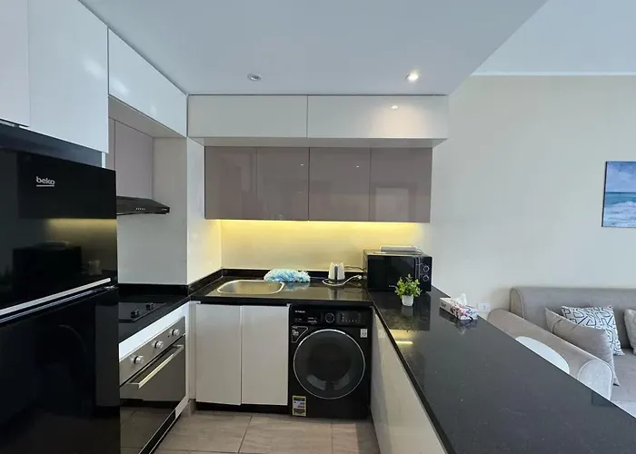 Elegant 1br Pool View Aldau Heights Apartment *