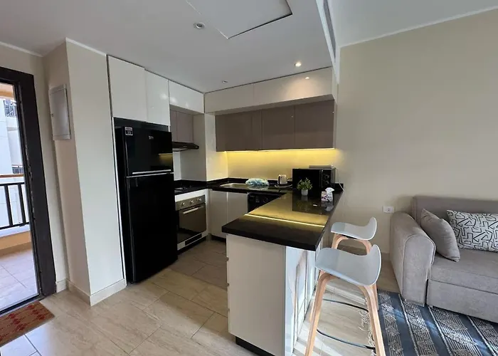 Elegant 1br Pool View Aldau Heights Apartment *